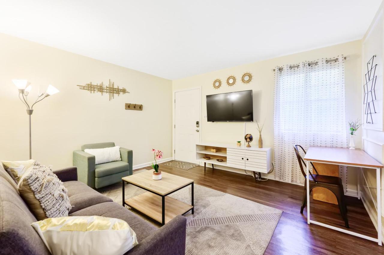 Dapper Digs - King Bed - Long Term Stays - Duke Durham Zewnętrze zdjęcie